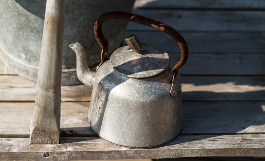 Top 10 Must-Have Garden Accessories for Every Gardener